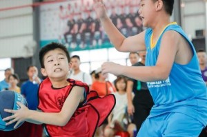 U10篮球防守训练秘诀（提升篮球技巧的必备训练内容，培养防守能力）