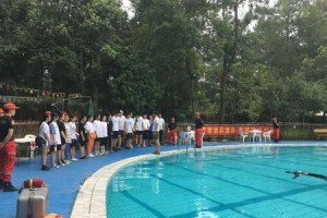 游泳池防溺水技巧教学（保护孩子安全，从游泳池防溺水开始）