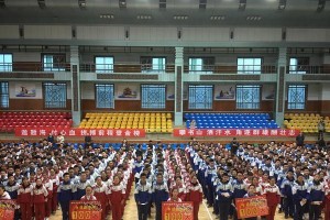 以酒泉中考足球绕杆技巧为主题的文章（探秘中考足球绕杆技巧，让你的技术更上一层楼）